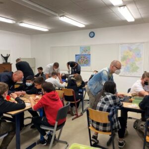 Neues Let´s MINT-Projekt „repair lab“ startet mit Projektwoche an der Nelson-Mandela-Schule in Rheine